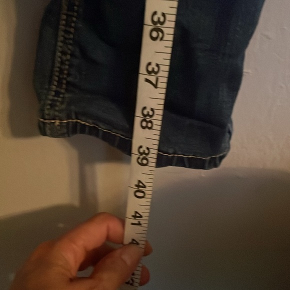 Lady Jean - Picture 3 of 12